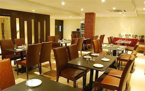 Vinayaga By Poppys ,Kumbakonam Hotell Exteriör bild